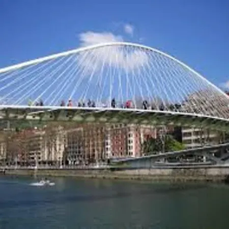 Apartamento Grande Con Posibilidad De Garage Con 2 Banos Y 2 Terrazas Bilbao Exterior photo