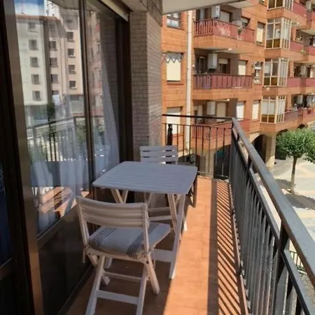 Apartamento Grande Con Posibilidad De Garage Con 2 Banos Y 2 Terrazas Bilbao Exterior photo